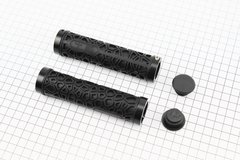 Ручки руля 130мм с зажимом Lock-On с двух сторон, черные TPE-153