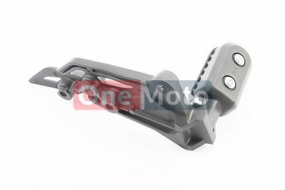 Loncin- LX650DS/LX650-2A Підніжка передня права з кронштейном